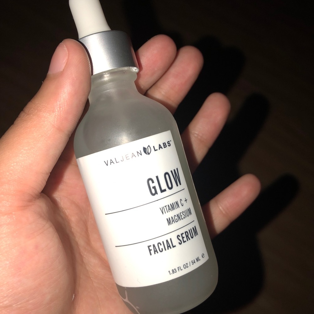 Glowing facial serum